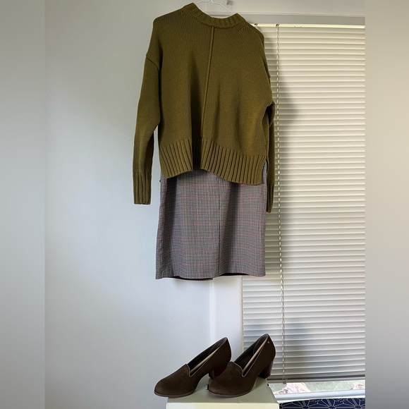 **consigned** A New Day, Olive Colored Oversized Sweater, size small - Picture 2 of 5